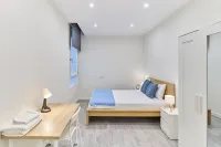 Apartamentos Catedral Palace by gaiarooms
