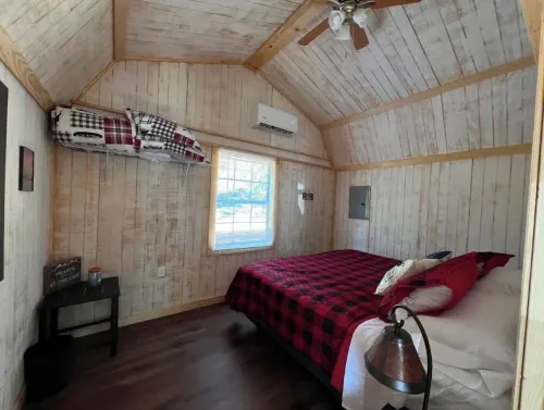 Spacious Double Loft Cabin Near Lake Greeson Pet-Friendly– Sleeps 8