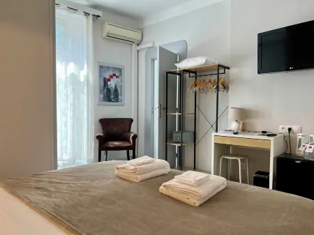 Logis Hôtel des Causses Отели в г. Мийо