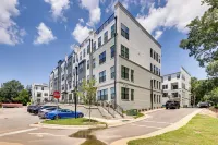 Modern Downtown Apt w/ Balcony in Wake Forest! - Wifi
