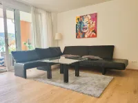 Mountains&Lakes - Luxury Apartment Seepark Velden directly on Lake Wörthersee 벨덴 암 워스에르시 호텔