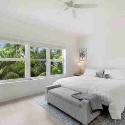 NEW - Oceanfront FL Keys Home w/Pool, Free Dockage, Gameroom, Private Balcony Rooms