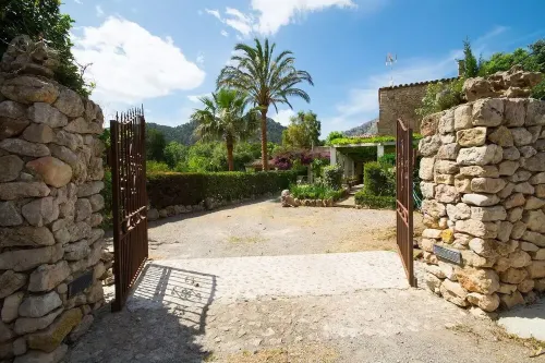 Villa on Best spot Pollença, private pool, free WiFi