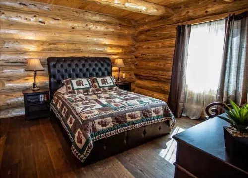 LOG HOME new built- 4bds-3 levels-golf nearby