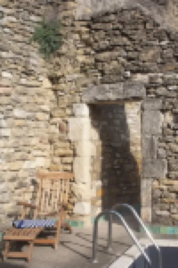 Ensemble de Charme de 3 Maisons de Village Avec Bassin Réunies par des Terrasses Hotels in Menerbes