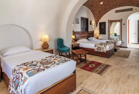 Beach Safari Nubian Resort Отели в г. Марса-эль-Алам