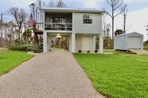 New Listing! King Bed/Ice Machine/Boat Parking