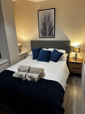 Stylish central apartment with 2 free parking spaces!