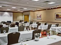 Hilton Garden Inn Oklahoma City Airport Hotels near Athena Mall
