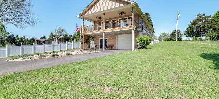 Watts Bar Lake Escape: Private Boat Dock + Ramp! Ξενοδοχεία στην πόλη Rhea County