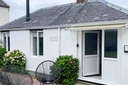 Cosy Annex sleeps 2 near Gretna, M6 Jct 45 / A75 Hotels in Gretna