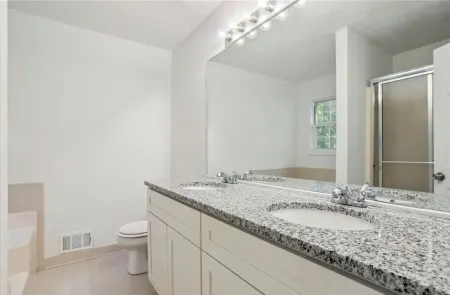 HOME WITH STUNNING VIEWING Отели рядом с достопримечательностью «Houston Premium Outlets»