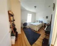 Charming Spacious 2-bed Duplex, Water View in beautiful Stonington with AC, WiFi Hotels in Stonington