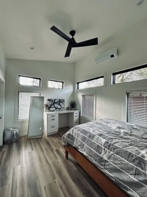 Modern, Fully Equipped Cottage in Pinole Valley! Hotels in Pinole