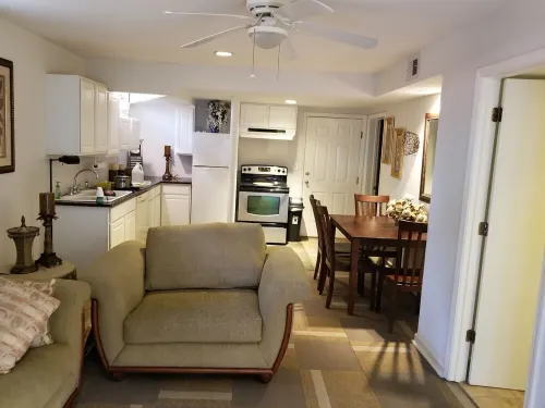 Sisterdog's Apartment Hotels in Hapeville