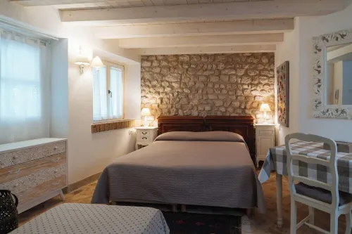 Charming studio in wonderful Polcenigo with WiFi, AC