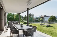 180 square meter villa directly on Lake Wörthersee