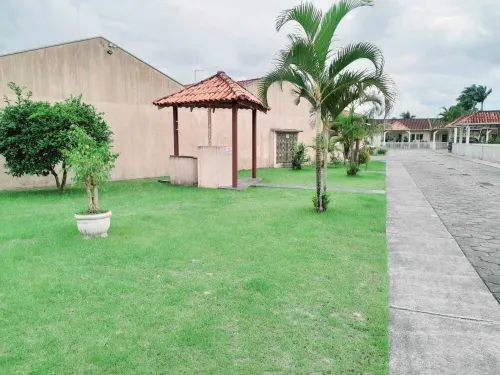 Amazing house, pool, wifi, garage, playground