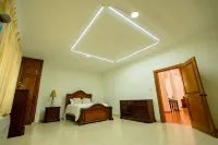 Charming,Spacious 5-bedroom villa in charming Metro Juan Dolio with WiFi, AC Hotels in 