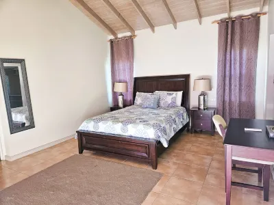 4-bedroom villa in enchanting Lance aux Epines with AC, WiFi  호텔