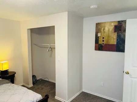 Cozy Hideaway Parks + Trails Near SLC Airport Отели в г. Lake Point