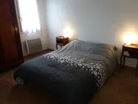 Guidel, house for 8 people, near the sea, very quiet residential area Hotels in Guidel