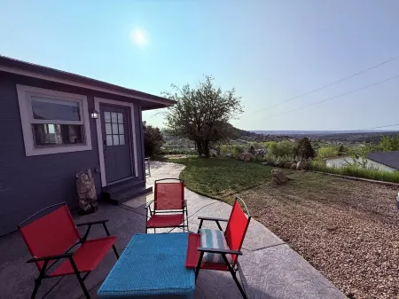 Discover the charm of Palmer Lake at this cozy cottage in this peaceful town.