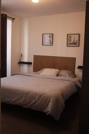 Charming and Cosy Place 2 rooms 3 beds (Downtown)