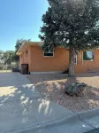 Charming Duplex with New AC & heater with WiFi