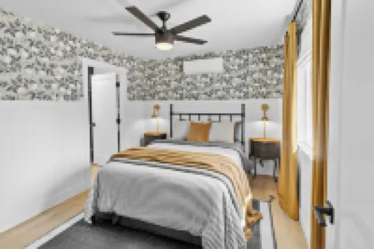 Cottage on King: Stylish and comfortable in the country!