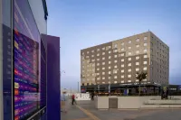 Wyndham Grand Costa Del Sol Lima Airport فنادق في 