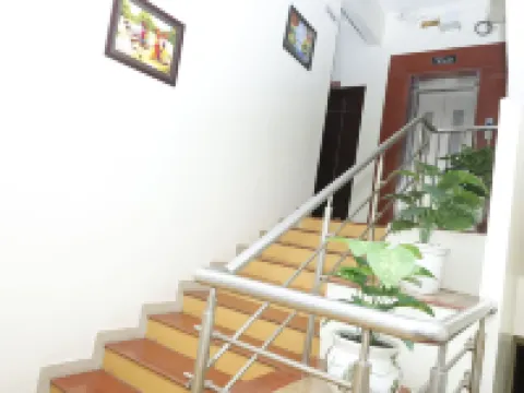 Balaji Lodging Hotels in Solapur