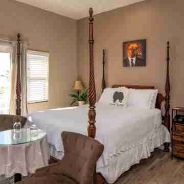 Wharf Master's Inn Rooms