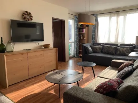 Cozy 1-bedroom apartment, mountain view in Sofia centre