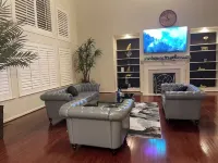 Lex Holmes Luxury House Hotels in Fort Washington