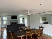 Charming Waterfront 2Bd Home Hideaway for Cozy Winter Rental in West Oc