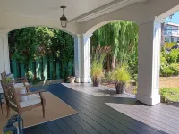 Sand and Salt Bed & Breakfast فنادق في وايت روك