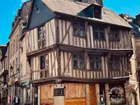 Historic house Hotels in Dinan