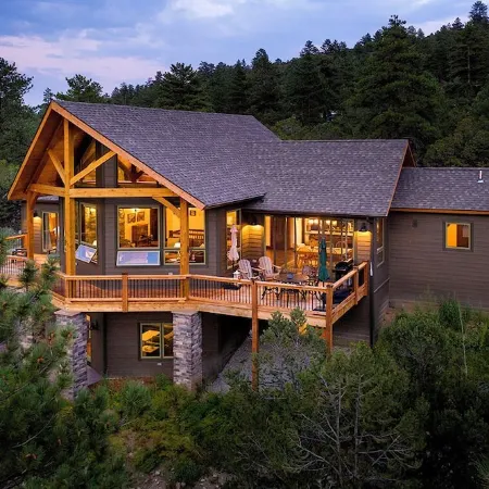 Luxury Timber Frame Mountain Cabin: Spectacular Chalk Cliffs and Canyon Views