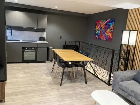 Cosy 4-person apartment, parking included