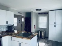 Charming 2-bedroom house in the Walkable Hammondsport Village near Keuka Lake! Hotels in Hammondsport