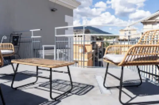 3.7 km from the Ruins of Pompeii, Apartment with Double Bedrooms. Vesuvius view.