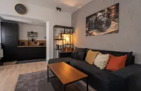 Apart79 Modern Industrial Design 3Room with Terrace and Garden Free Parking