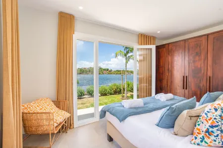 Luxury villa Petit Pinsonnelle - Swimming pool & Lagoon access - Cap-Est, Martinique