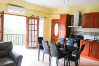 Cozy one bedroom apartment Hotels in Degazon