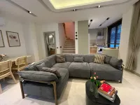 Denize 5 dakika, bahçesi ve özel havuzu ile aile boyu daire