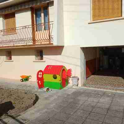 Complete house, parking, garage and garden Hotel Exterior