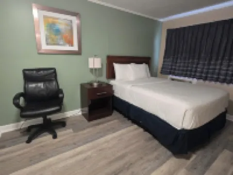 Nashoba Valley Inn & Suites Hotels in Ayer