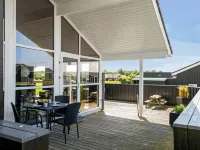 "Samuil" - 300m to the Fjord