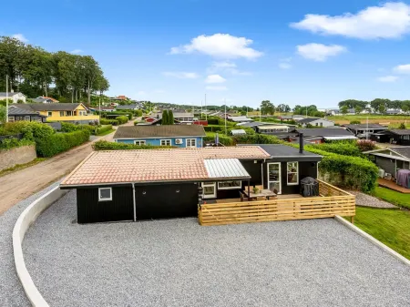 "Filomena" - 300m from the sea Отели в г. Обенро